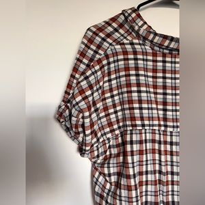 Madewell V-neck collared top in orange/white/blue plaid with slit in back